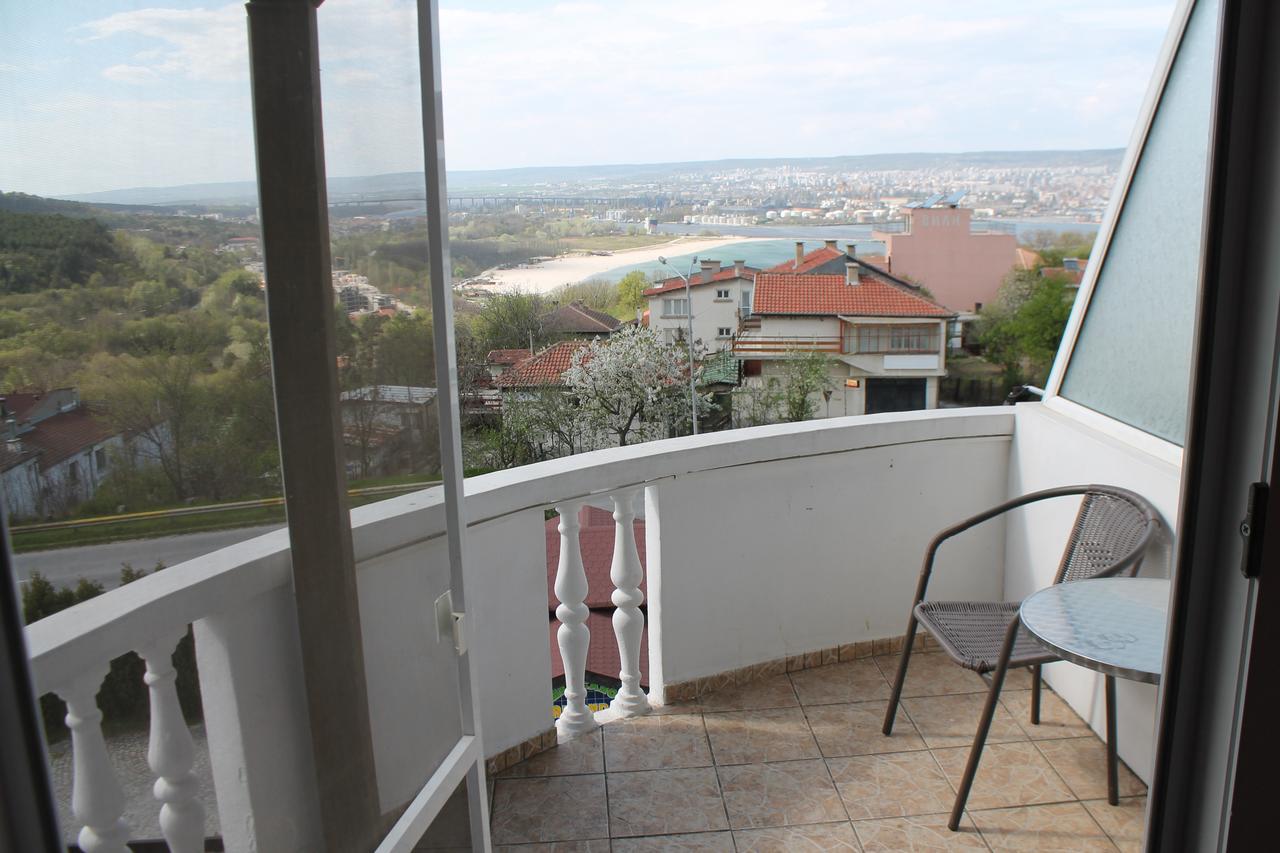Family Hotel Ludo Varna Exterior photo