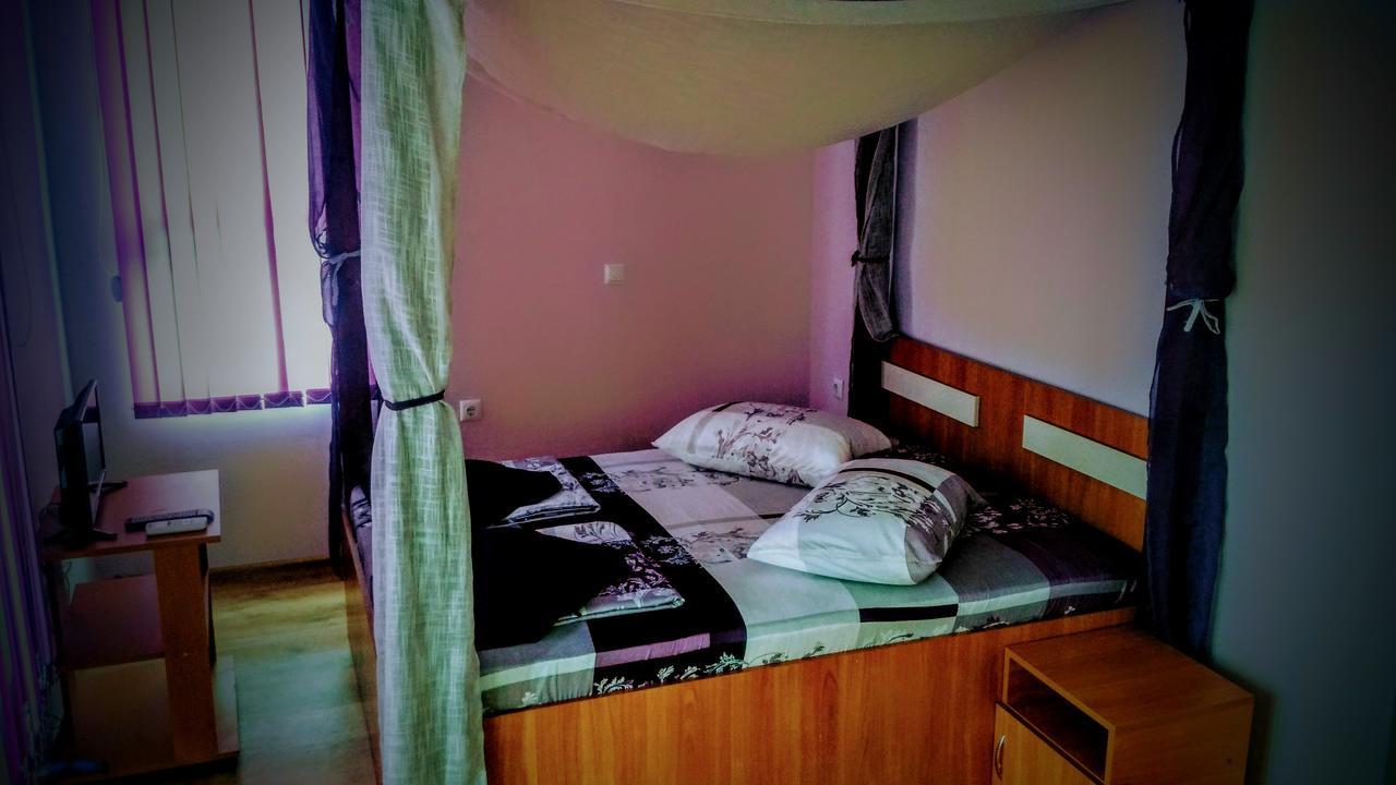 Family Hotel Ludo Varna Exterior photo