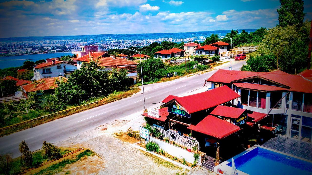 Family Hotel Ludo Varna Exterior photo
